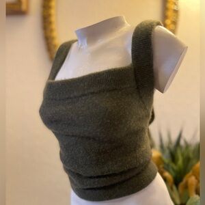 Green cashmere crop tank top